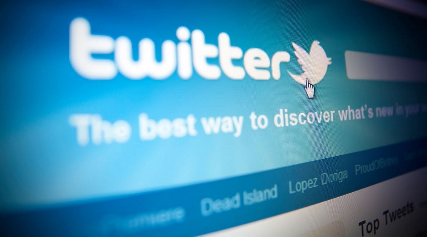 Kelebihan dan Kekurangan Penggunaan Twitter sebagai Media